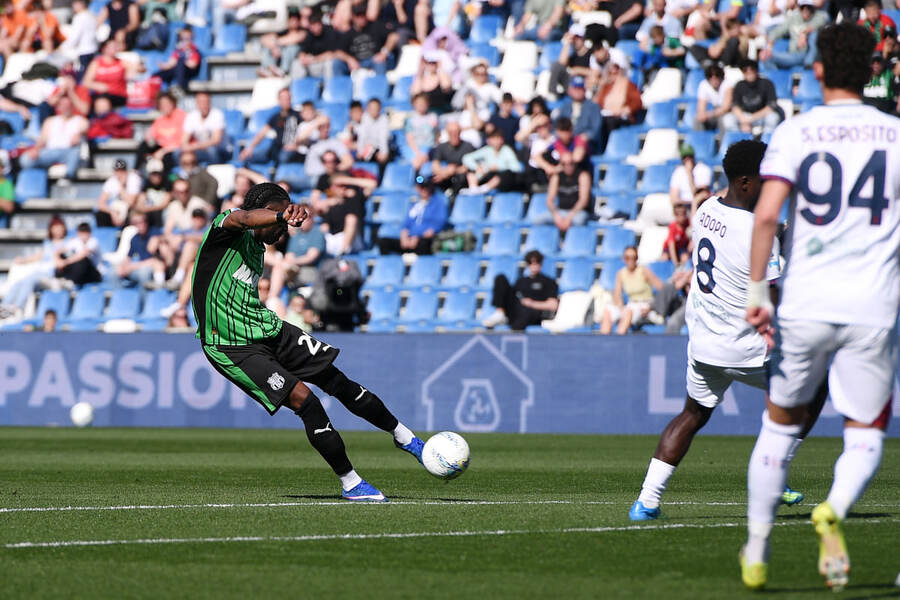 Sassuolo vs Cagliari (20:00 – 04/04) | Xem lại trận đấu